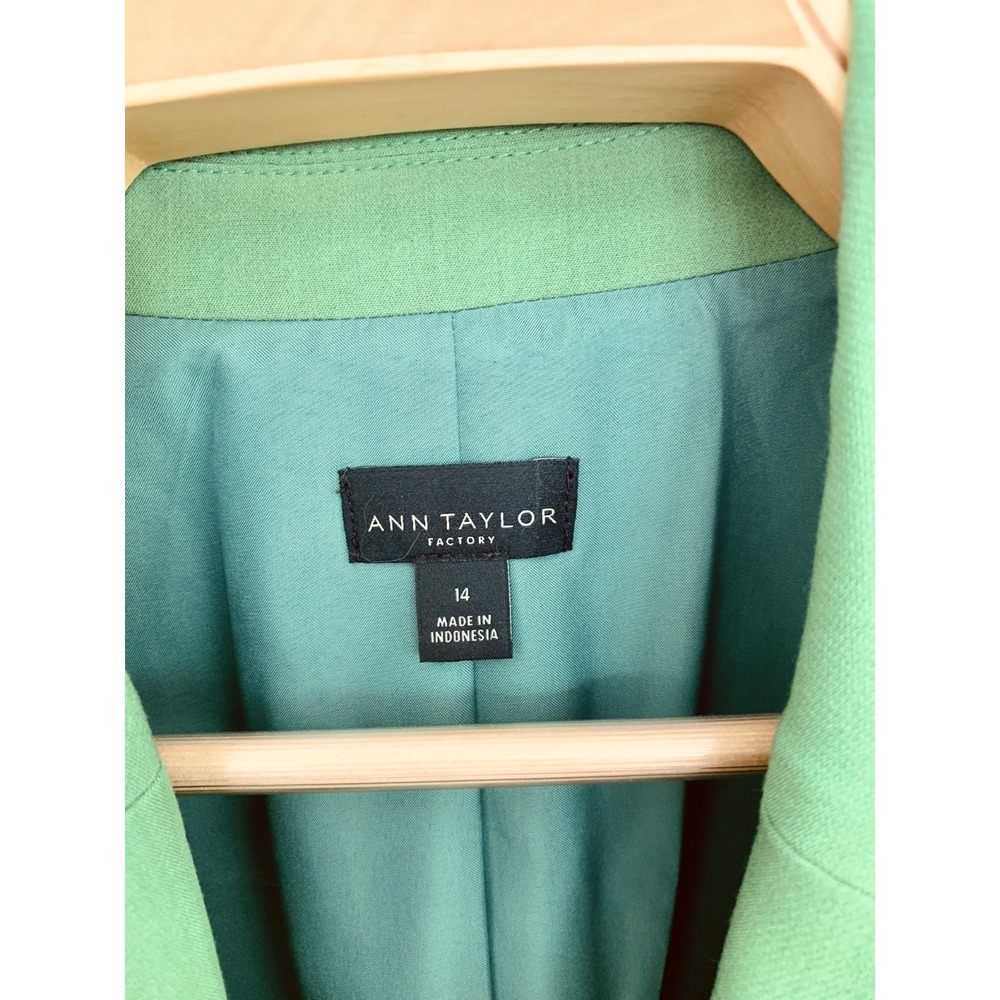 Ann Taylor Women's One-Button Blazer – Size 14 – Kelly Green - Picture 5 of 7